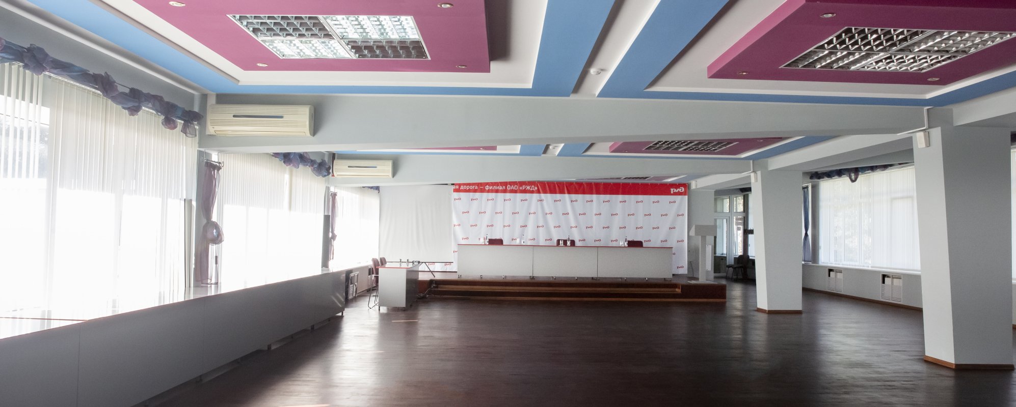 Фотографии концертного зала Малый зал ДК железнодорожников