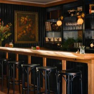 Фотографии мотеля
Brentwood Hotel