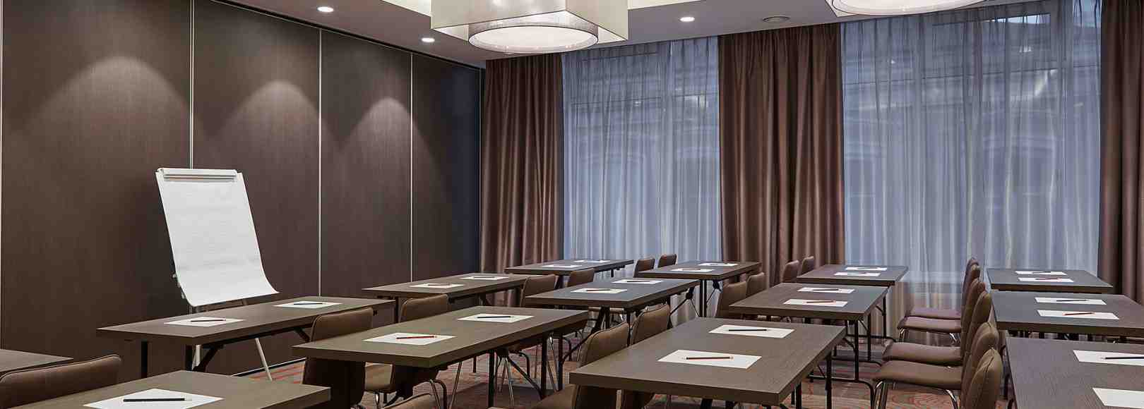 Фотография конференц-зала Европа 2