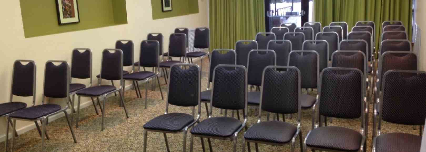 Фотография конференц-зала Сирень