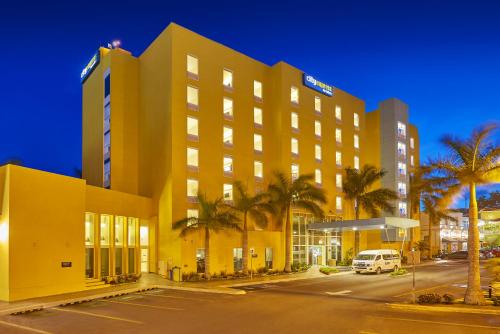 Фотография гостиницы City Express Tampico