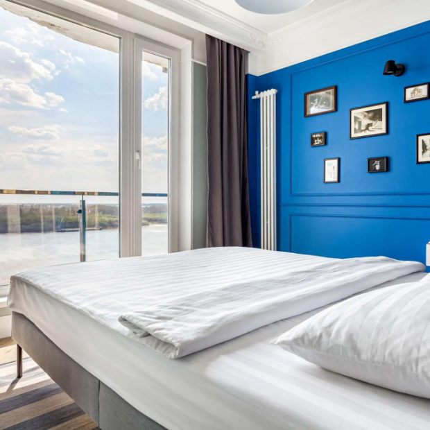 Фотографии квартиры
Апартаменты 118 на 60 лет Октября