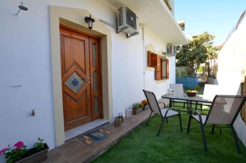 Фотография гостевого дома Oasis Apartment