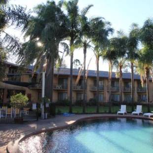 Фотографии мотеля
Charbonnier Motor Inn