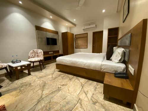 Фотографии гостиницы
HOTEL DAMODAR