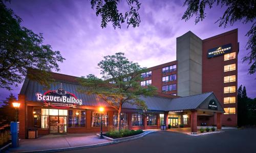 Фотография гостиницы Waterfront Hotel Downtown Burlington