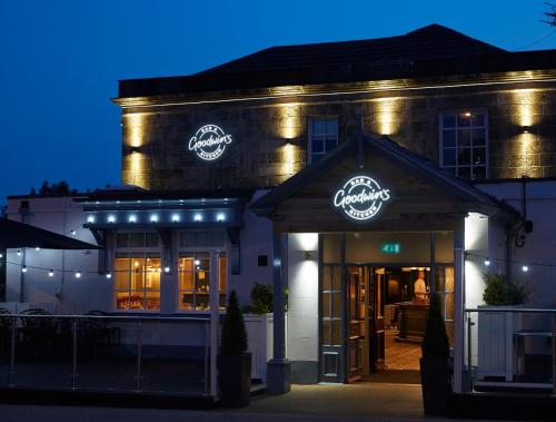 Фотография гостиницы Hartwood Hall by Greene King Inns