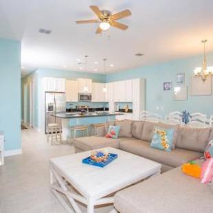 Фотографии гостевого дома
Marvelous 4 Bedroom w/ Pool @ Festival Resort 197