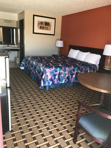 Фотография мотеля Relax Inn Henryetta