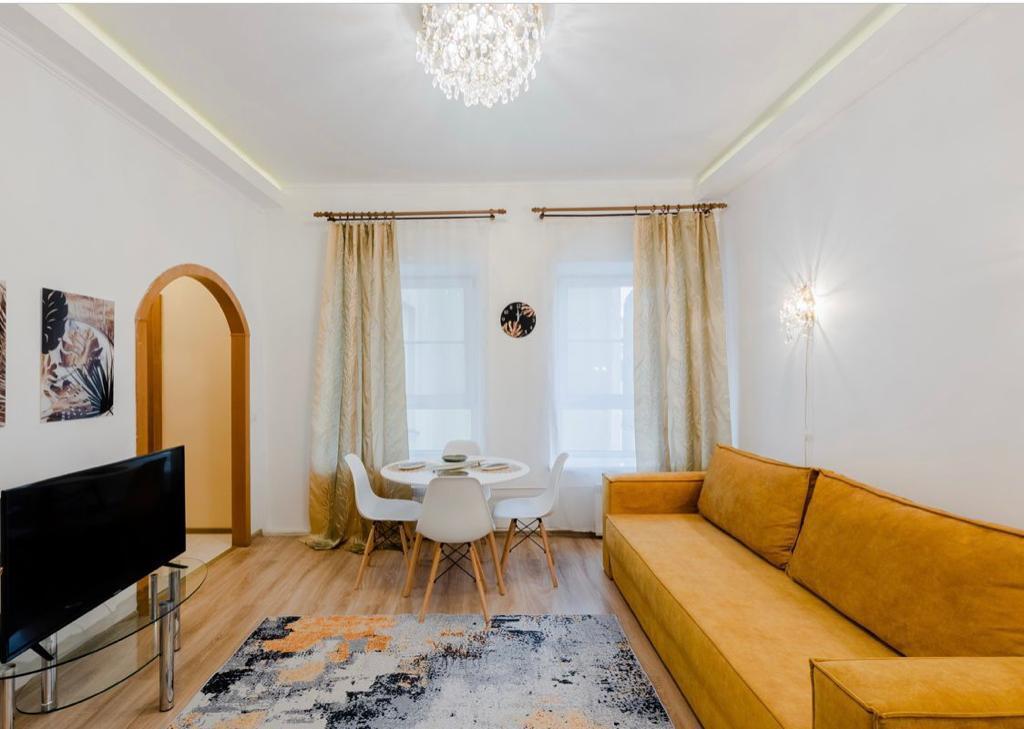 Фотография квартиры DeRent Aparts (ДеРент Апартс) на набережной канала Грибоедова 79