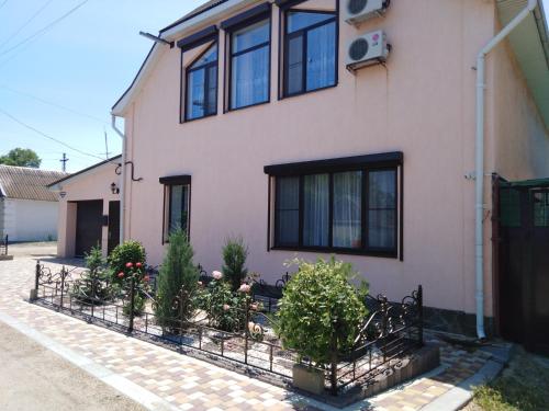 Фотография гостевого дома Семейный