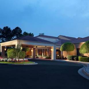 Фотографии гостиницы
Courtyard by Marriott Savannah Midtown