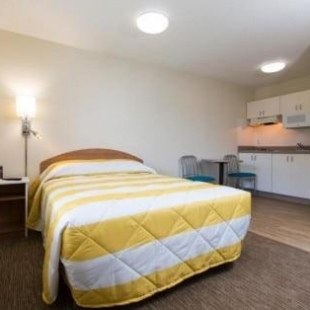 Фотография гостиницы InTown Suites Extended Stay Phoenix AZ - East