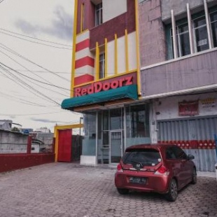 Фотография гостевого дома RedDoorz @ Jalan Pangeran Antasari Lampung 2