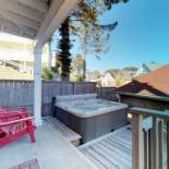 Фотография гостевого дома The Warren at Olivia Beach