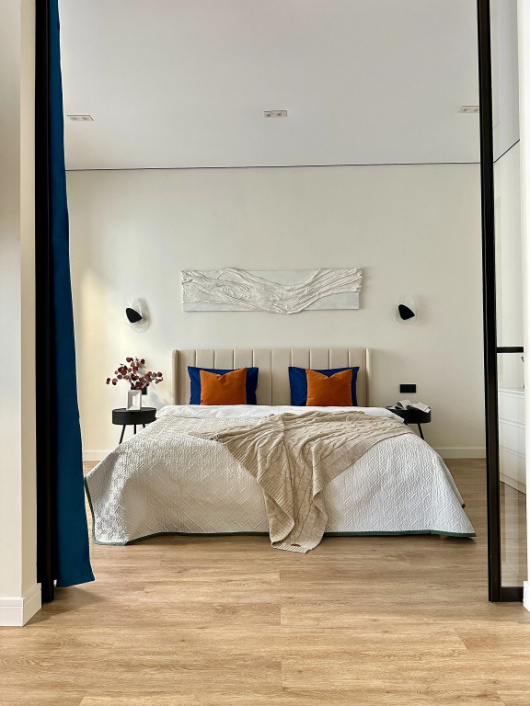 Фотографии квартиры 
            Апартаменты 143 Комфорт Сити с двуспальной кроватью, диваном и красивым видом