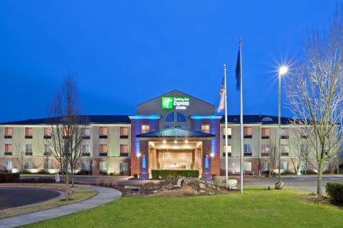 Фотография гостиницы Holiday Inn Express Hotel & Suites Albany, an IHG Hotel