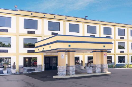 Фотография гостиницы Days Inn by Wyndham Columbus Airport