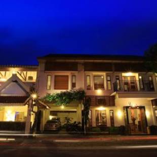 Фотографии гостиницы
Hotel Mawar Asri