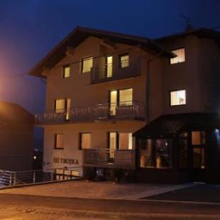 Фотографии апарт отеля
Apartmani i Bungalovi TROJKA