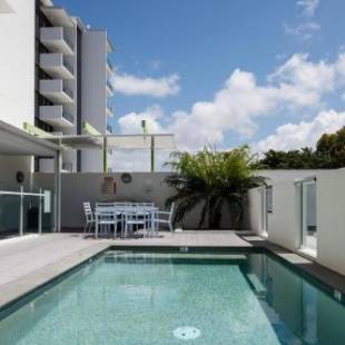 Фотографии апарт отеля
Direct Hotels-Kensington at Central