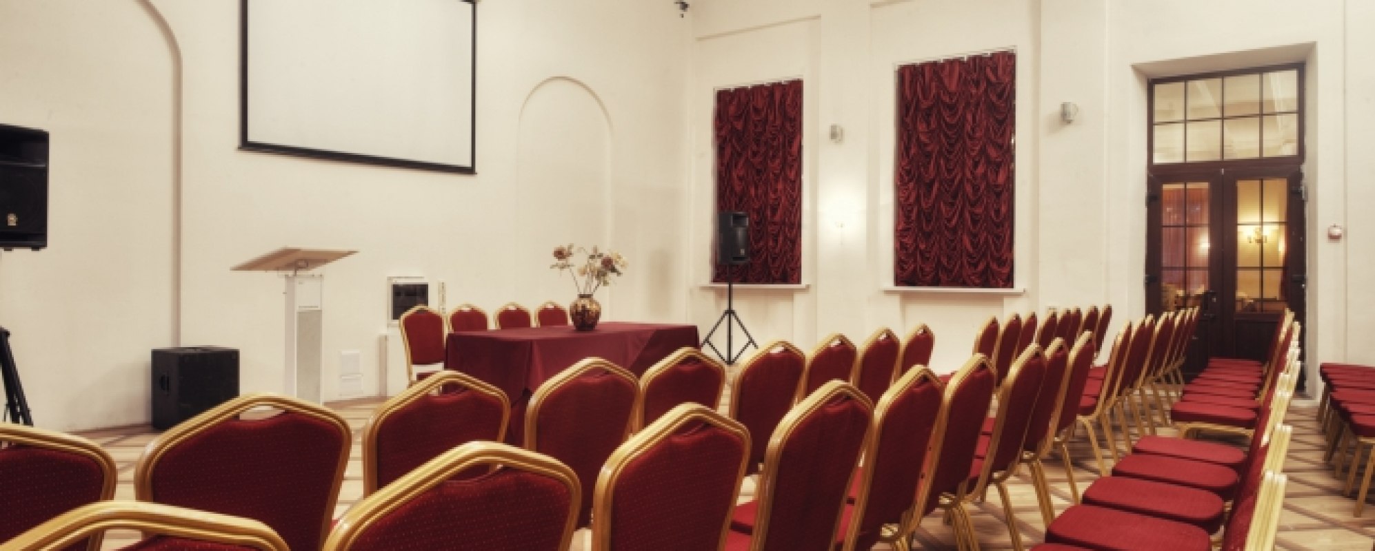 Фотографии конференц-зала Толстой