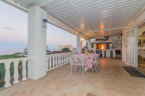 Фотография гостевого дома A Whale's Tale Beach House