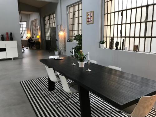 Фотография мини отеля Loft Navigli With Private Garden