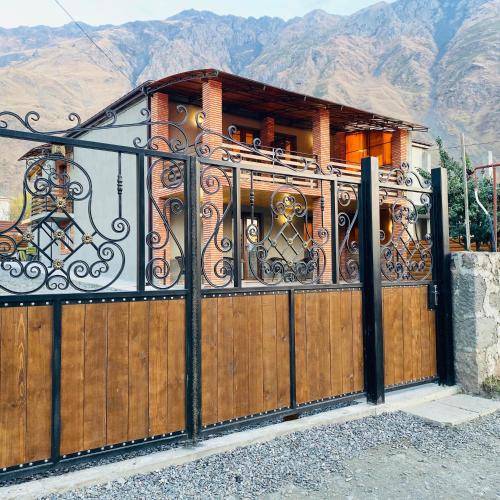 Фотографии гостиницы
Paradise Kazbegi