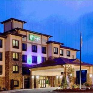 Фотографии гостиницы 
            Holiday Inn Express Hotel & Suites Lexington North West-The Vineyard, an IHG Hotel