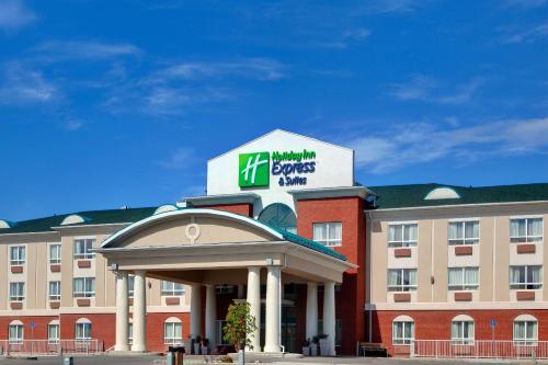 Фотография гостиницы Holiday Inn Express Hotel & Suites-Hinton, an IHG Hotel
