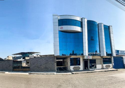 Фотография гостиницы Hotel Quezada Hermanos