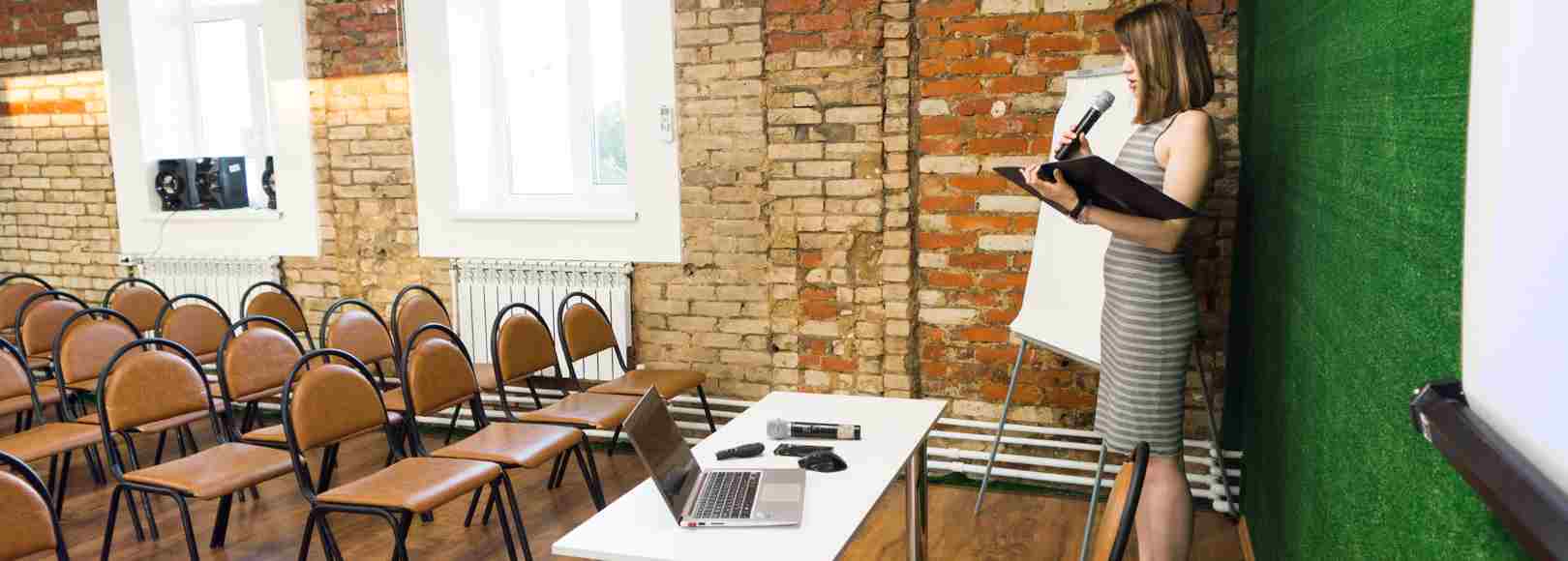 Фотография конференц-зала Рэлей