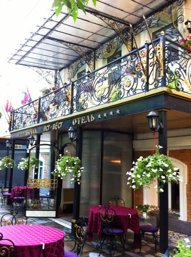 Фотография гостиницы Ист-Вест