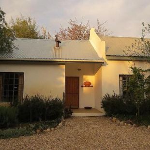 Фотография гостевого дома The Olive Thrush Cottage