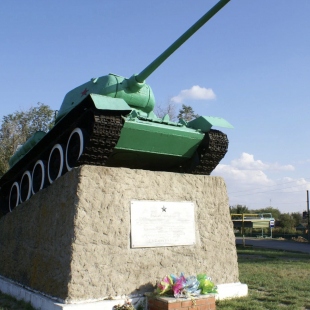 Фотография памятника Памятник Танк Т-34-85
