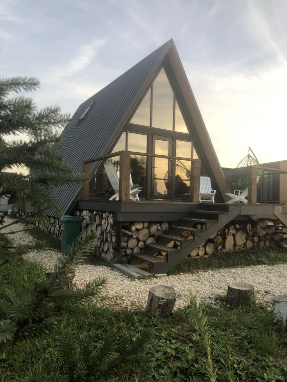 Фотография Коттеджа Частный дом дом у озера с чаном и баней