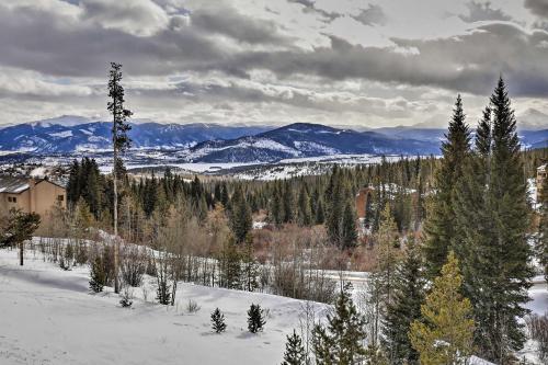 Фотографии гостевого дома 
            Condo with Community Hot Tub - 11 Mi to Keystone!