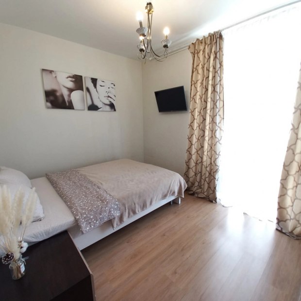 Фотографии квартиры 
            Квартира НОВАЯ Квартира в Центре ЖК "ПАРИЖ"