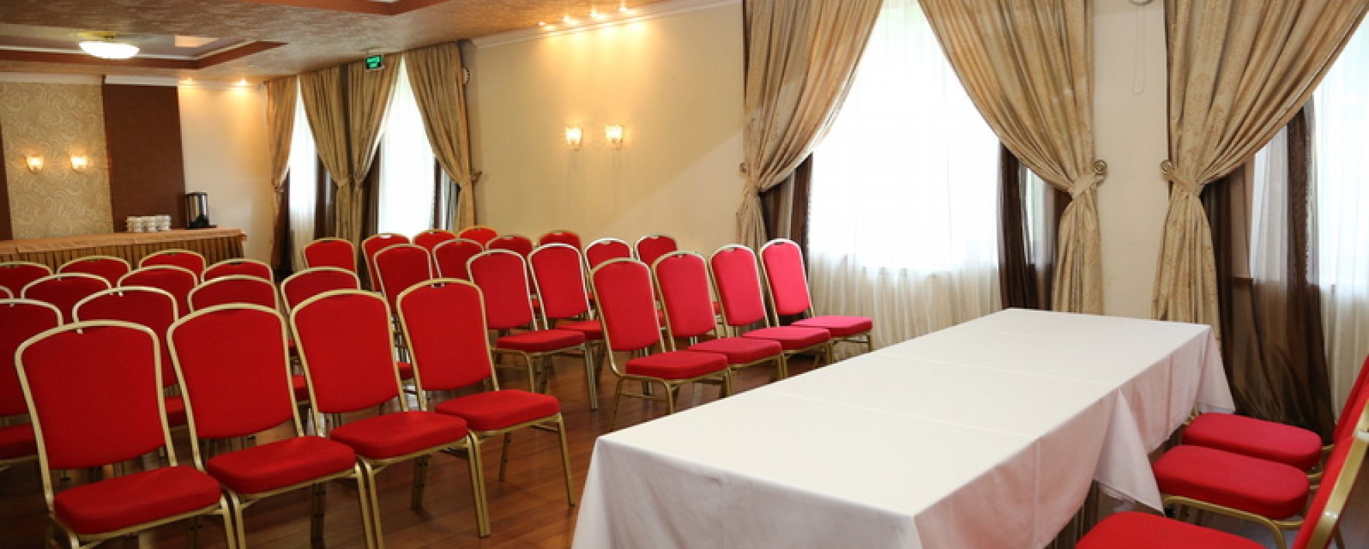 Фотографии банкетного зала Крутики на 60 человек