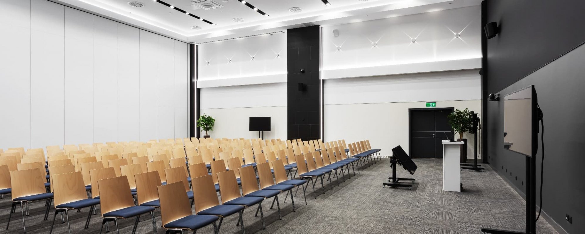 Фотографии конференц-зала Весенний