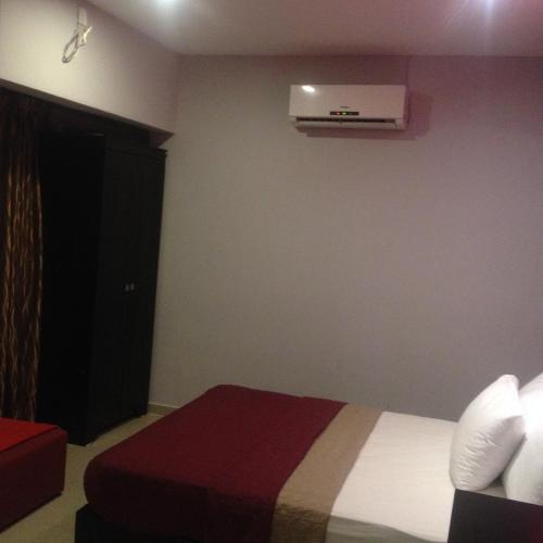 Фотографии гостиницы
SPOT ON 90138 Hotel Elwarda Klcity