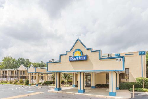 Фотография гостиницы Days Inn by Wyndham Camp Springs Andrews AFB