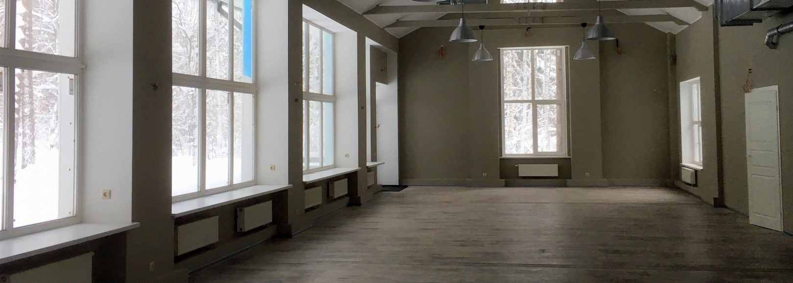 Фотография конференц-зала Искатель