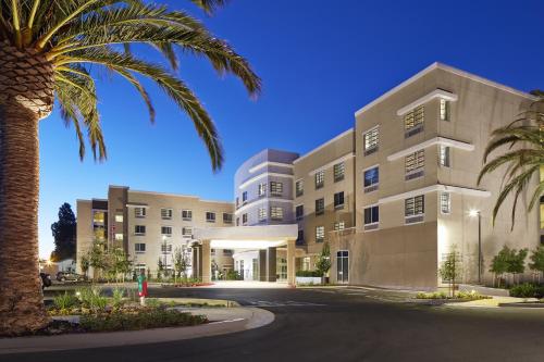 Фотография гостиницы Courtyard by Marriott Sunnyvale Mountain View