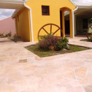 Фотография гостевого дома Propriete d'une chambre avec jardin clos et wifi a Sainte Anne