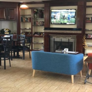 Фотография гостиницы Quality Inn & Suites Columbia I-70