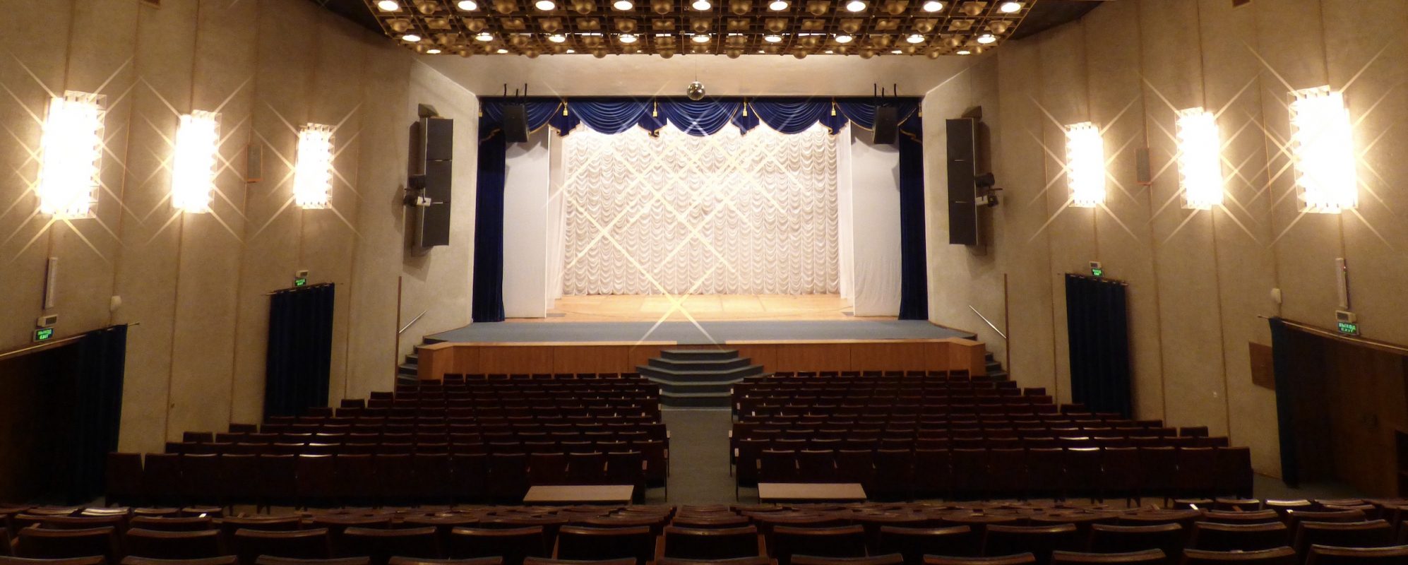 Фотографии концертного зала Концертный зал ДК Роствертол