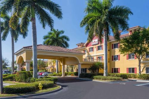 Фотография гостиницы Hawthorn Suites by Wyndham Naples