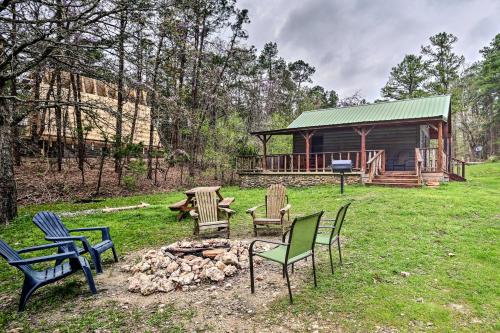 Фотография гостевого дома Rustic Cabin with Porch and Yard Near Broken Bow Lake!
